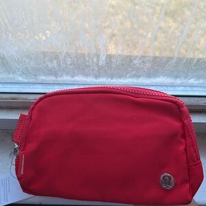 Lululemon FannyPack